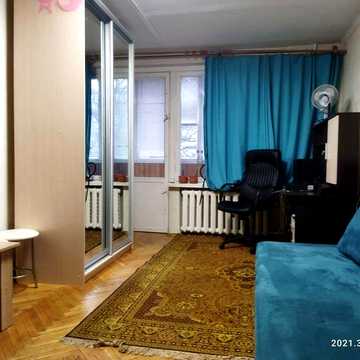 Здам 1 кімнатну на Лісовому(метро Лісова) 7000 грн+ком.