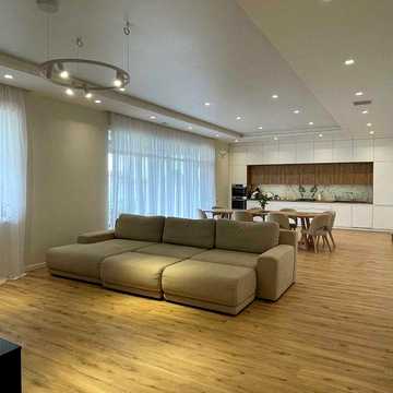 Продаж будинку 200 м² з ремонтом, 25 сотих — Великий Луг