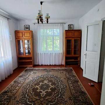 Продаж 3к Дім Центральна вулиця