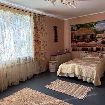 Оренда 3 кімнатної квартири в районі Воєнкомату