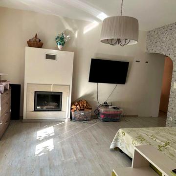Ексклюзивна 2к квартира 85м² з каміном та власним гаражем, Небесної Сотні 2Б
