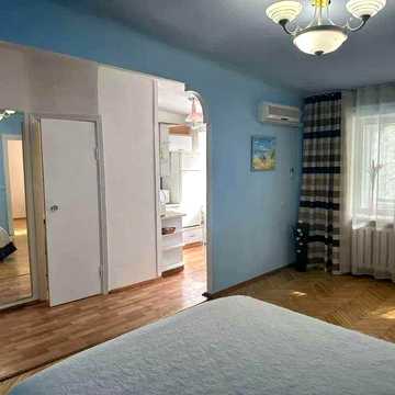 Продам 2-кімн. Лабораторна вул. 28, 43 м.кв