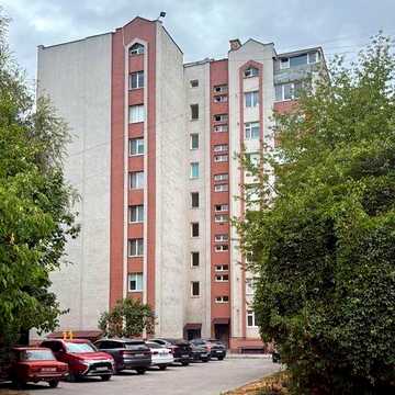 Терміново! Продаж квартири. Проспект Злуки. Цоколь