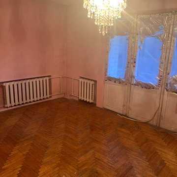 Продаж 1кім цегляної чешки вул Миколайчука 1