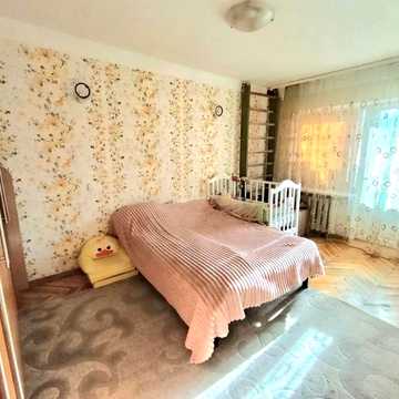 Продаж 3к кв вул. Чорних Запорожців( Короленка), м.Бровари
