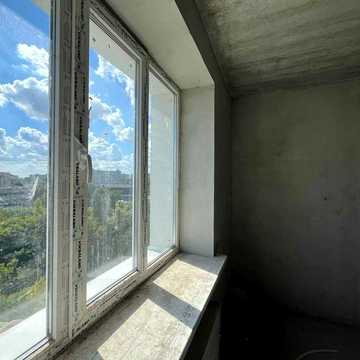 42654 Продаж 2к квартири 75 кв.м на Виставці