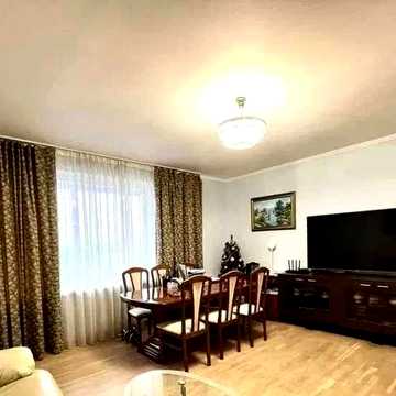 Продам 3-кімн. Старонаводницька вул. 7a, 100 м.кв