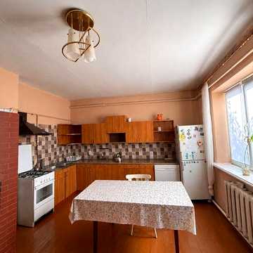Терміновий продаж будинку, заходь і живи. 260 м2