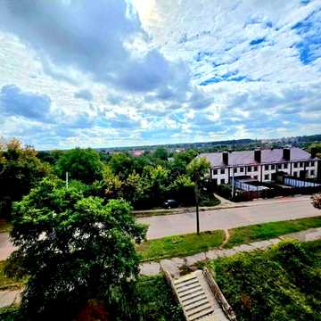 Квартира, в яку можна зайти зі своїм баченням - Хімік