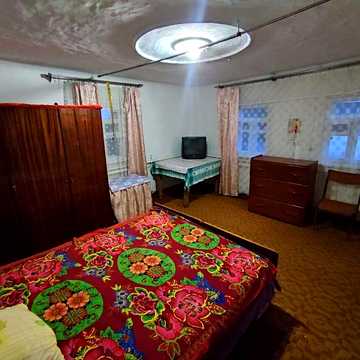 Здається невеликий 2- кімнатний будинок по вулиці Чумацька в р-ні Бучми, читайте опис
