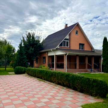 Затишний будинок у Бучі з великою терасою, 222 м², 13,5 соток, 5 кімнат