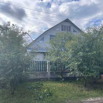 Продаж будинку в місті