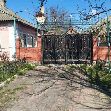Срочно продам дом в центре, аренда не интересует