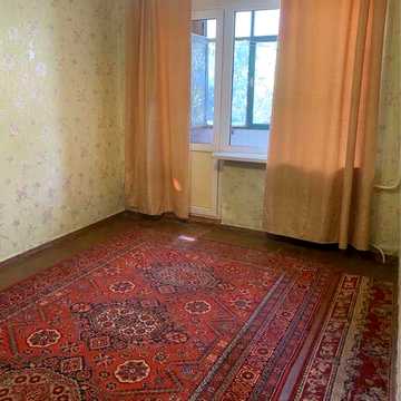 Продаю однокімнатну квартиру на 4-му Зарічному від власника