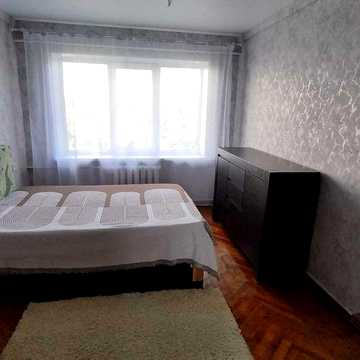 Сдается 2 комнатная Дарницька площа, після свіжого ремонту, у відмінному стані