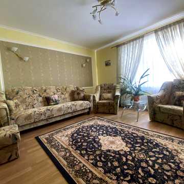 Терміновий продаж доглянутий будинок смт.Брусилів 70 км .м.Киів