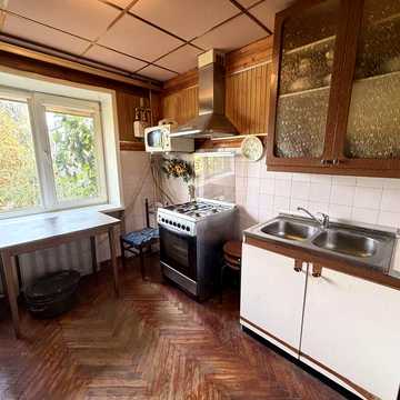 Продаж 3кім. з кладовою та підвалом