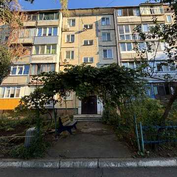 Продам 2 комнатную квартиру на Космонавтов,39, Артем