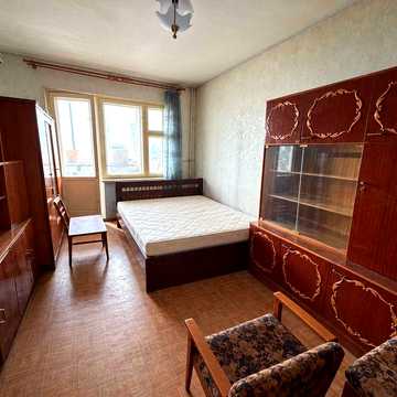 без%. Центр Вишневого, вул. Європейська. Газ. 38 м2. Під ремонт