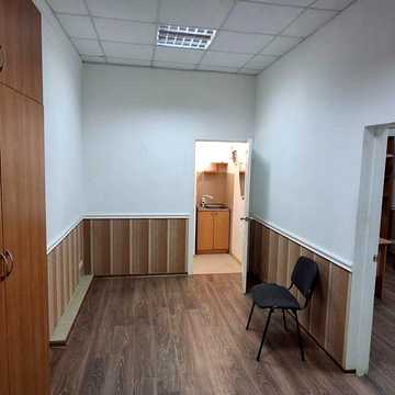 Продам 1 кімнатну Кінна/Український театр