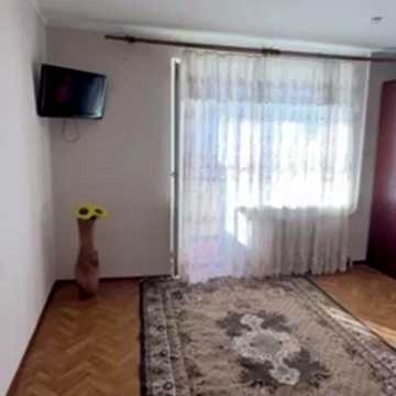 Довгострокова оренда 1к Квартира 600-річчя вулиця