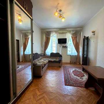 Продам 2-кімнатну квартиру 36 м² біля центру, ГАЗ