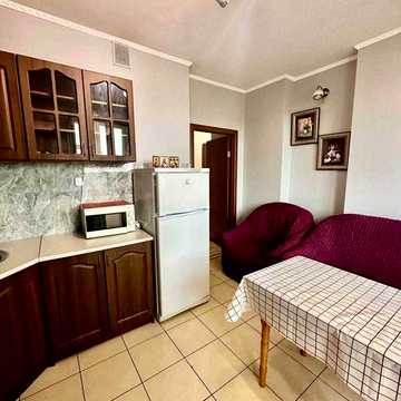 Харківське шоссе 17а, 1к, ТЦ Мега Сіті,  м Дарниця 10 хв транспортом