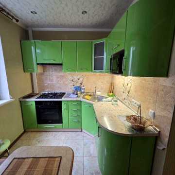 Продам 2- х комнатную квартиру  Библика 2 В