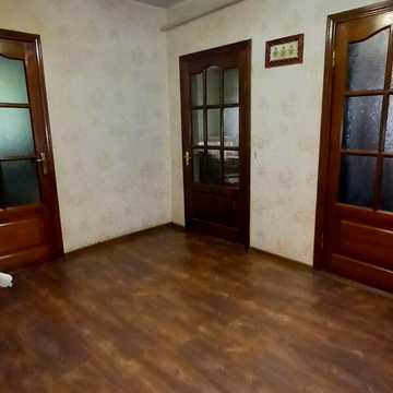 Продаж 3к Дім Ньютона вулиця