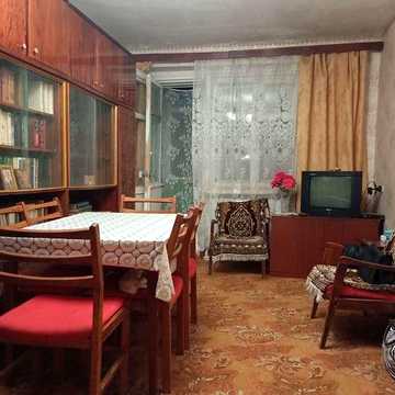 Продам 3-кімнатну квартиру у центрі міста Шпола