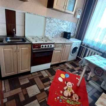 Терміново здаю велику 1-но кімн.кв-ру .Польова,вул.Кібальчича