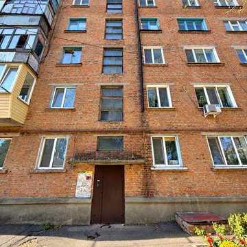 Продаж 3-кімнатної квартири 62 м² у Ромнах, вул. Соборна