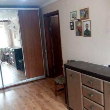 Продам двокімнатну квартиру у Херсоні