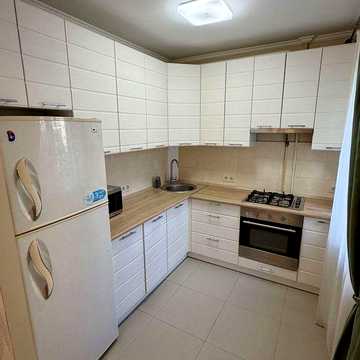 Здається в оренду 2 кімнатна квартира, вул. Метробудівська, 5