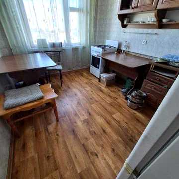 Продам 2 кімн. квартиру в ЦЕНТРІ . 55 кв.м. Хороший стан. 40000