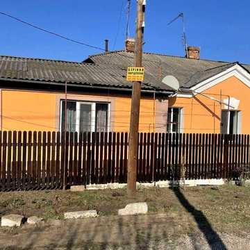 Продаю 3 кімнатну квартиру в 4 квартирному будинку в м. Сміла