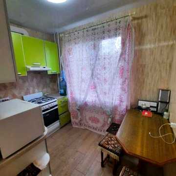 Продам 2 кімнатну квартиру в Київському районі міста з ремонтом