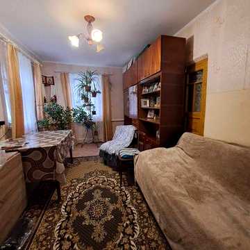 Продаж будинку майже в межах міста 46124