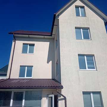 None 180000.0 USD