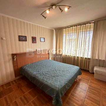 Продається 2 кімнатна квартира бульвар Л. Українки, ст.м.Кловська, ст.м.Печерська