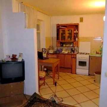 7. Дворовая 2 комнатная квартира с гаражом