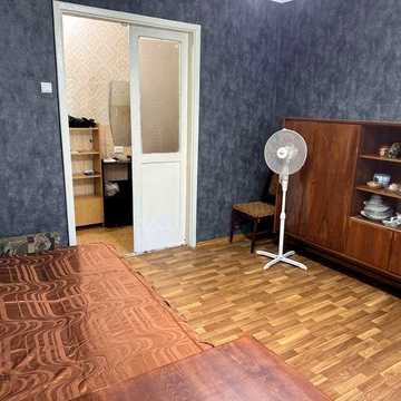 Оренда 2к квартири на ПРАВОМУ БЕРЕЗІ! Перший поверх.