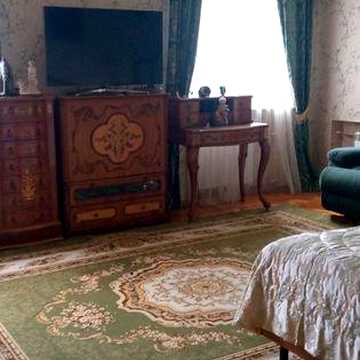 Продам 4х комнатную квартиру