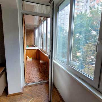 Продаж 3к квартири 72 кв. м на просп. Берестейський 127