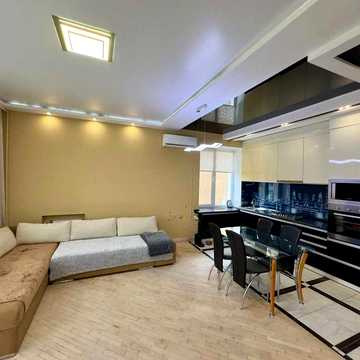 Продаж 2-кім. квартири 70,6м2 з дизайнерським ремонтом! Меблі.Техніка.Топ локація