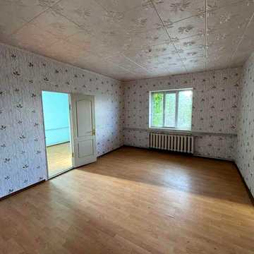 Продаж  великого добротного будинку площею 225 м² — с. Кам’яна