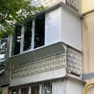 Обміняю 2х кім квартиру з доплатою ЖК Городок