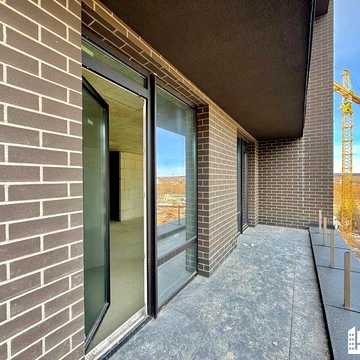 ТОП квартира біля міського озера з 3 терасами та панорамними видами!