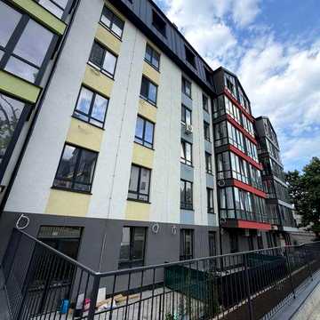 Продам квартиру в клубному будинку. Ремонт.