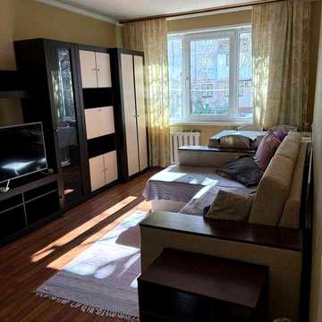 Продаж 2-х кімнатної квартири на Курсовій